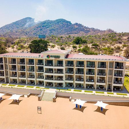 Sunbird Waterfront Hotel Salima Luaran gambar